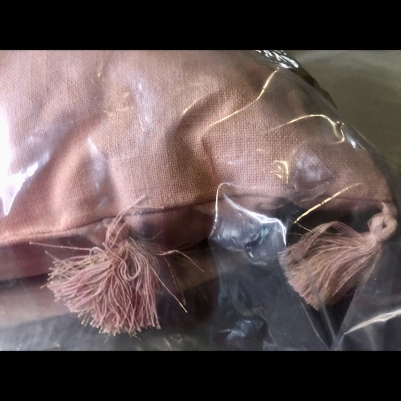 I love Us peach gold Throw Pillow Home Decor New - Picture 3 of 5